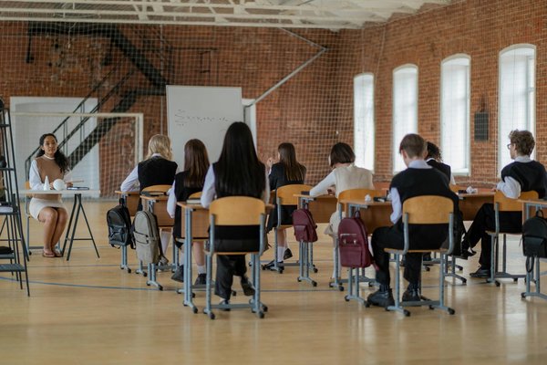 Découvrez abracadaracks : économisez sur vos rayonnages !